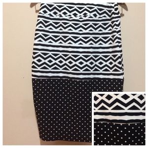 LuLaRoe Cassie (pencil skirt)- Small (US 6-8)